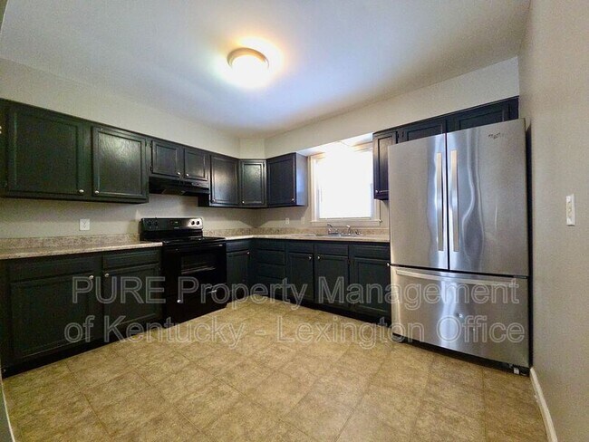 Building Photo - 418 Granard Ave