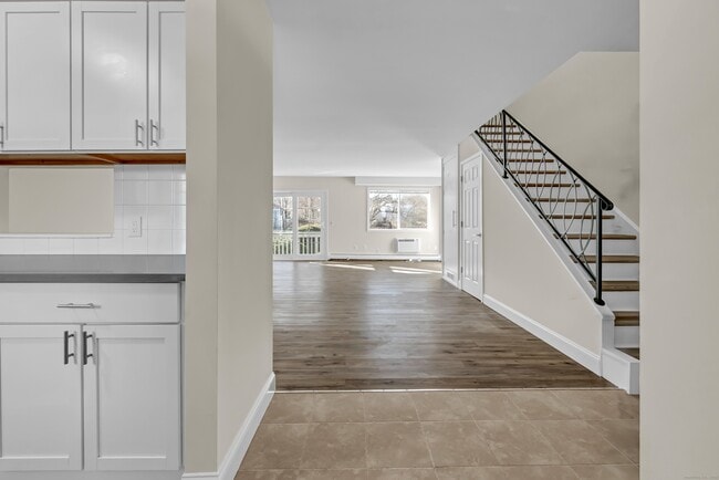 Building Photo - 113 Park Ave