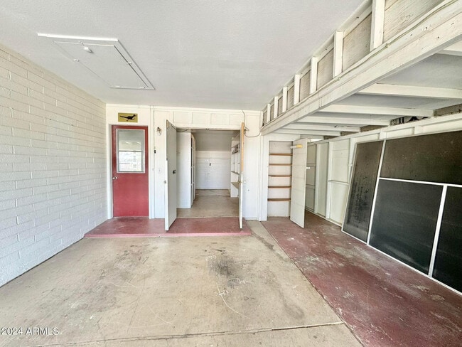 Building Photo - 11013 N 110th Dr