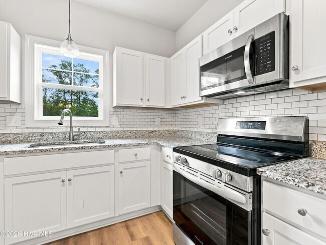 Building Photo - 227 Crab Claw Spit Ln