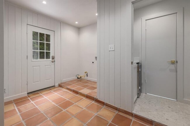 Building Photo - 3006 Burning Oak Dr