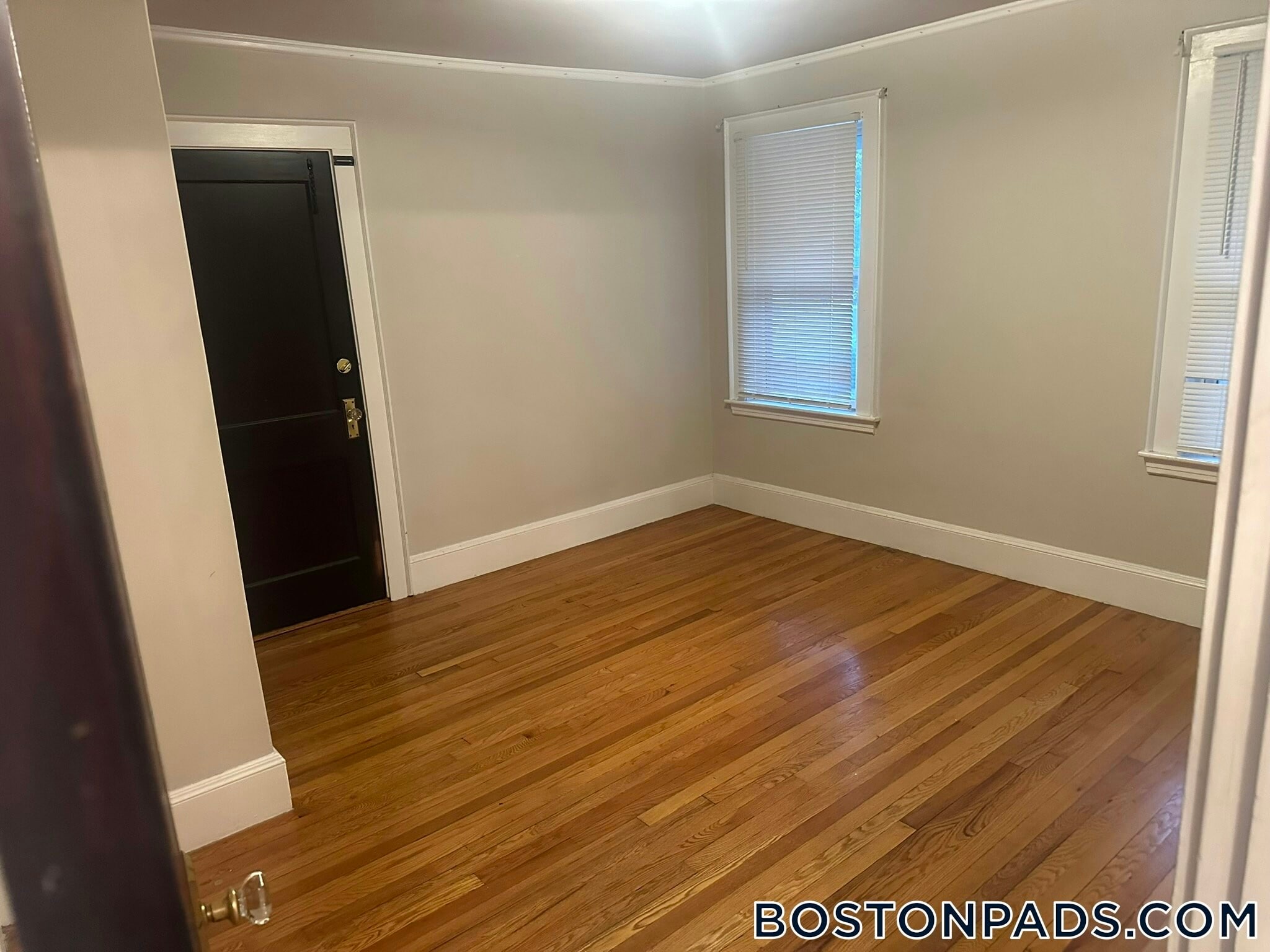 Building Photo - 93 Hillside Rd