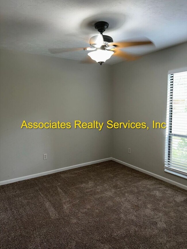 Building Photo - Single Family home in The Woodland in SW Gainesville-Great Location!