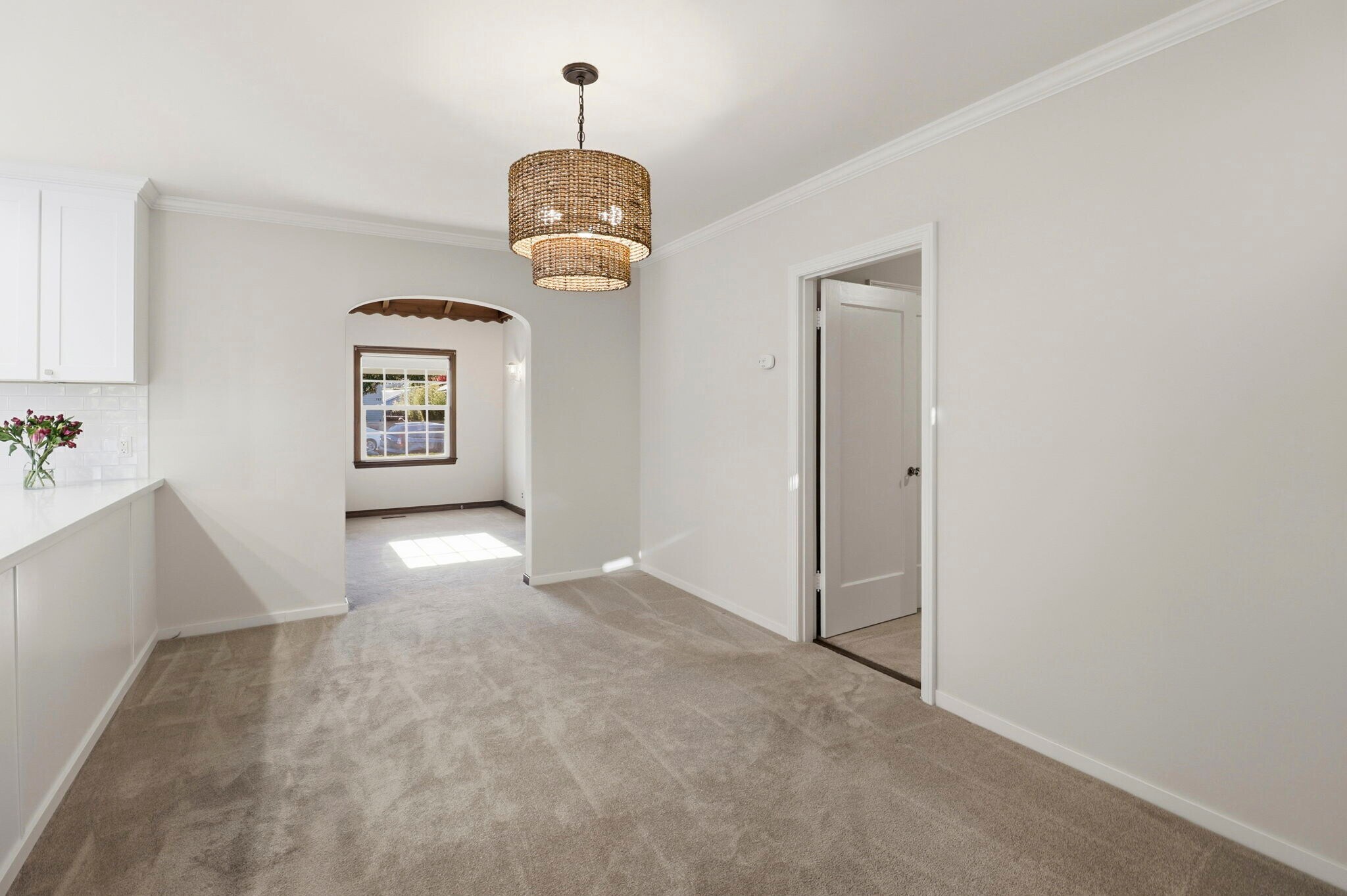 Building Photo - 740 Laurel Ave