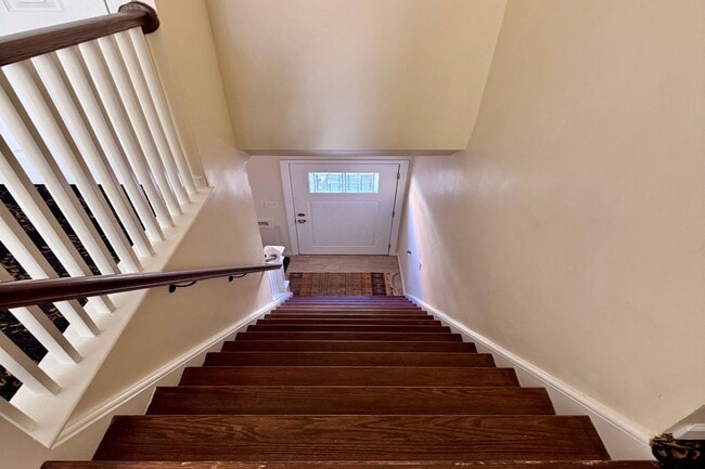 Building Photo - 11 N Dean St