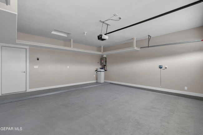 Building Photo - 1807 Dana Gray St