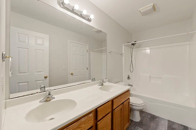 Building Photo - 2502 Alpha Ct E