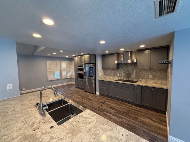 Building Photo - 4231 Edison Ave