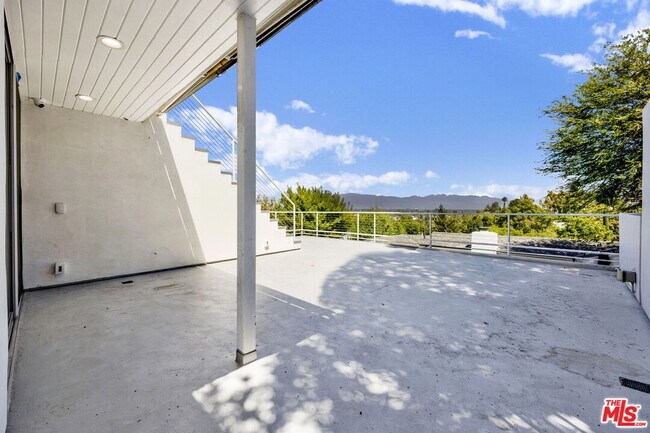 Building Photo - 4051 Weslin Ave