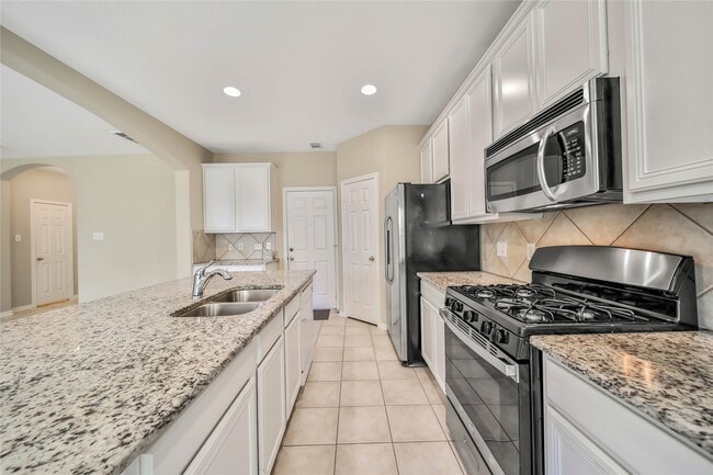 Building Photo - 111 W Burberry Cir