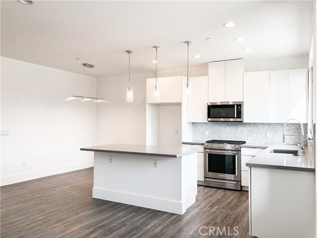 Building Photo - 4201 Pennsylvania Ave