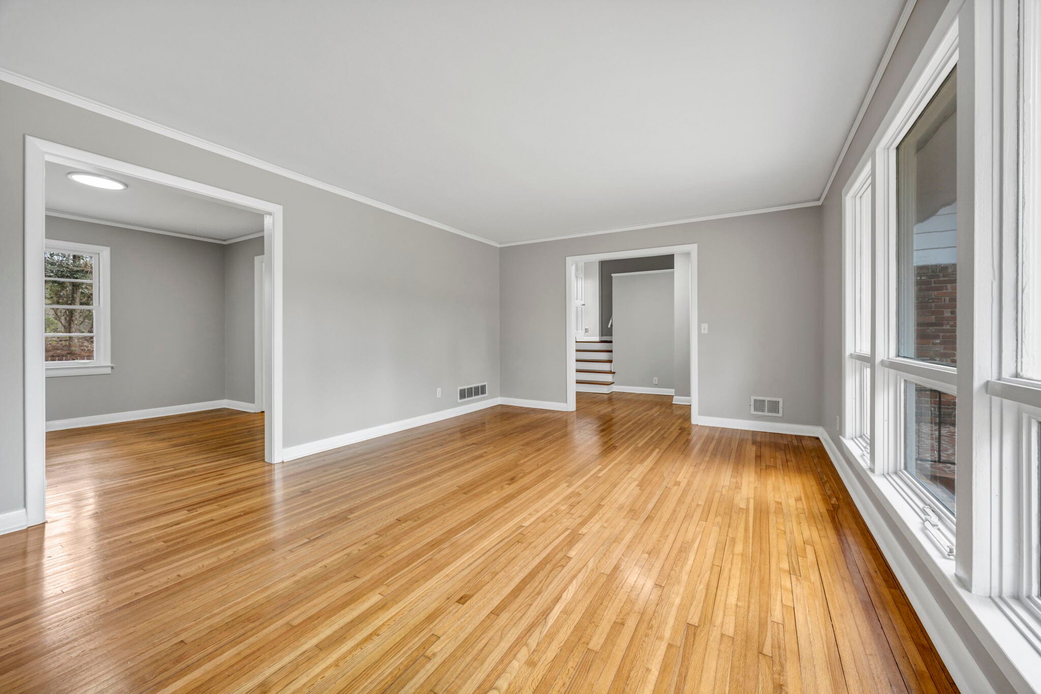 Building Photo - 842 Delverton Rd