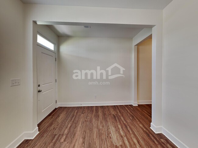 Building Photo - 4300 Spregan Way