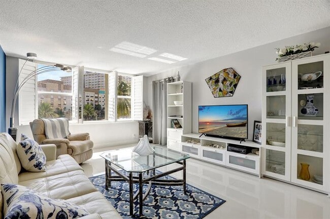 Building Photo - 201 N Ocean Blvd