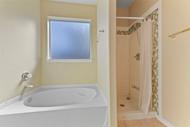 Building Photo - 1903 Highland Point Ct