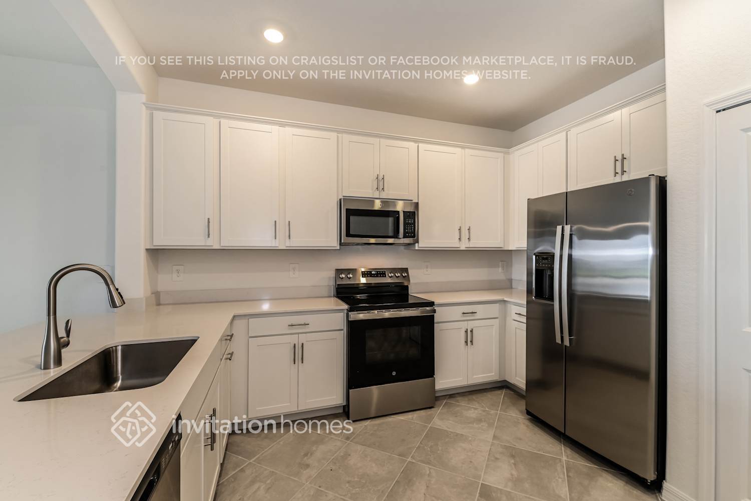 Building Photo - 2235 Dragonfruit Wy