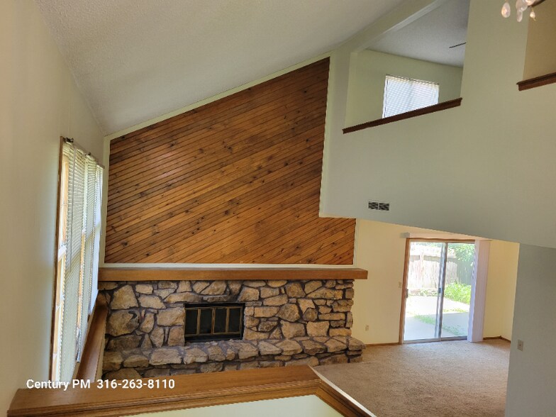 Building Photo - 2346 Walden Dr