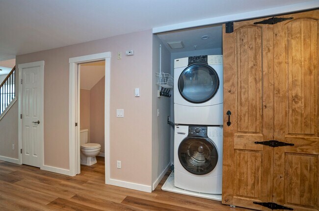 Building Photo - Wonderful 2-bedroom Townhome Style in Bothell, WA!