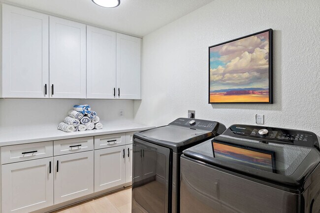 Building Photo - 12201 N 58th Way