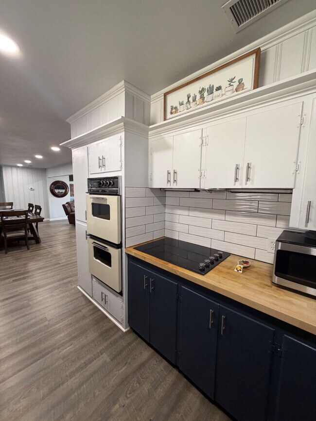 Building Photo - 3706 41st St