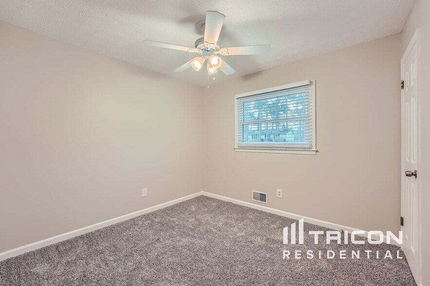 Building Photo - 185 Sequoyah Dr