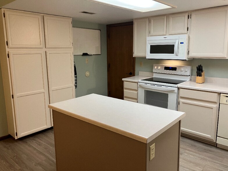 Building Photo - 6946 Gayle Lyn Ln