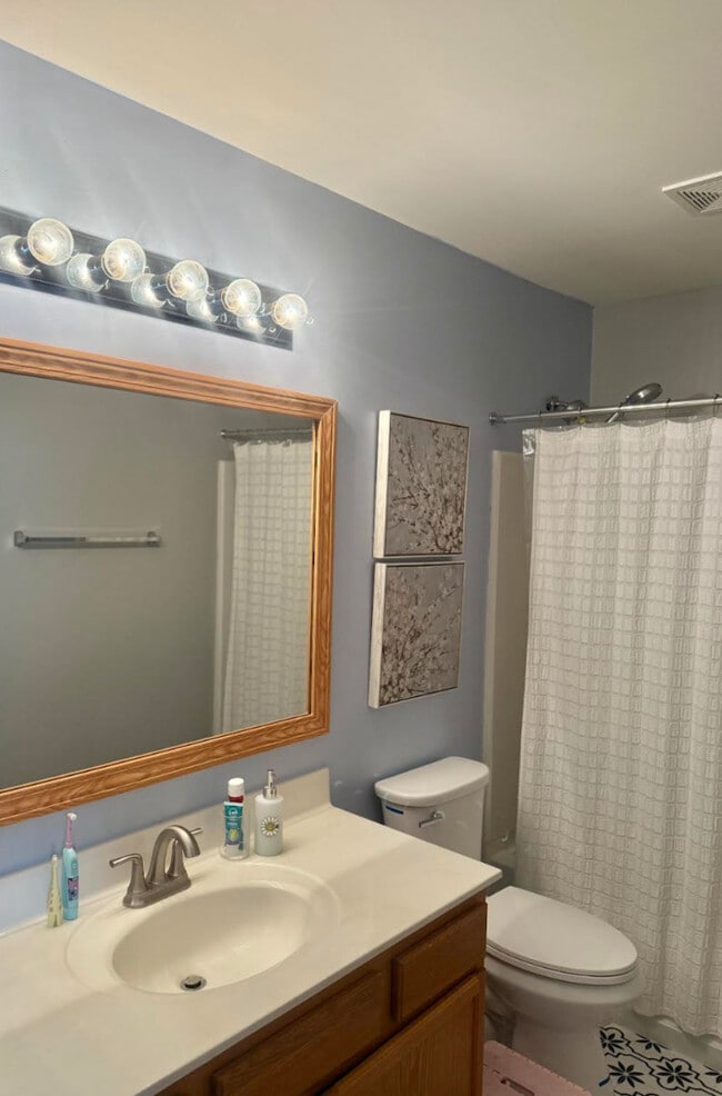 Building Photo - 34394 N Goldenrod Ct