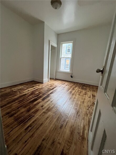 Building Photo - 229 Kellogg St