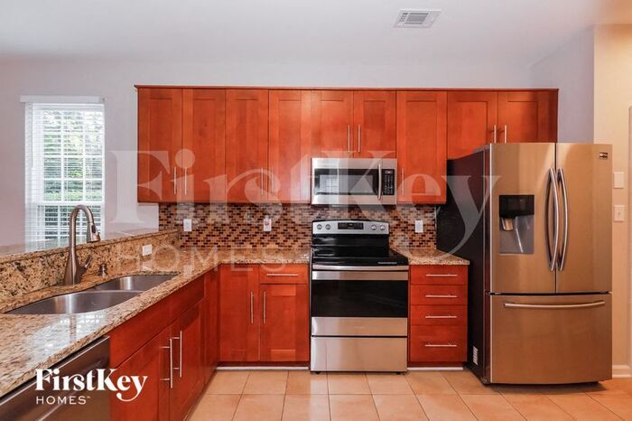 Building Photo - 1018 Salmon River Dr