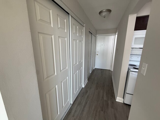 Building Photo - 7300 W North Ave