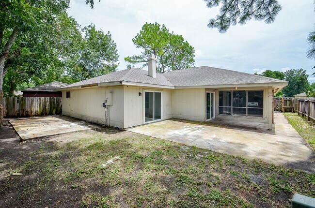 Building Photo - 12266 Huntington Venture Dr