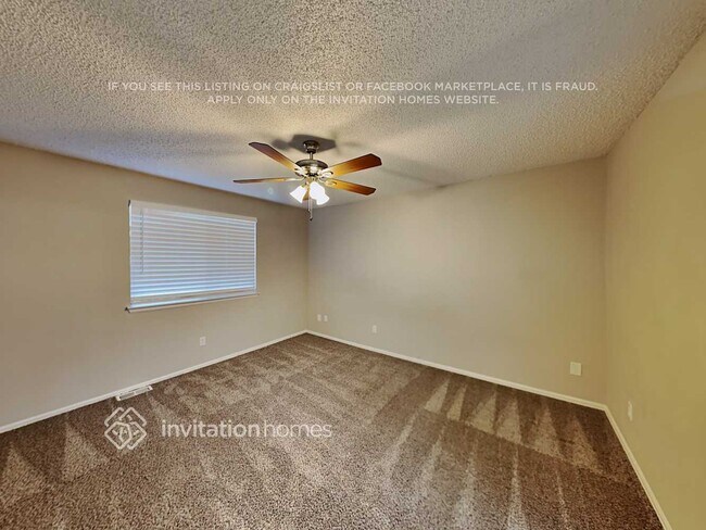 Building Photo - 12340 Newport Ct