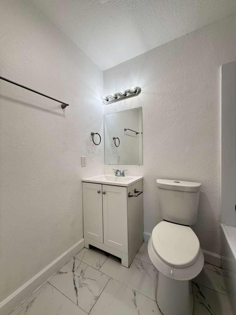 Building Photo - 6206 Hopes Ferry St