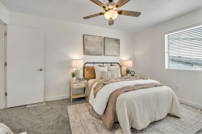 Building Photo - Charming 3 Bed Herriman Home Near Mountain View Village!!