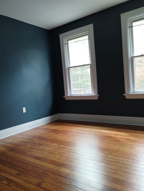 Building Photo - 503 Wallace Ave