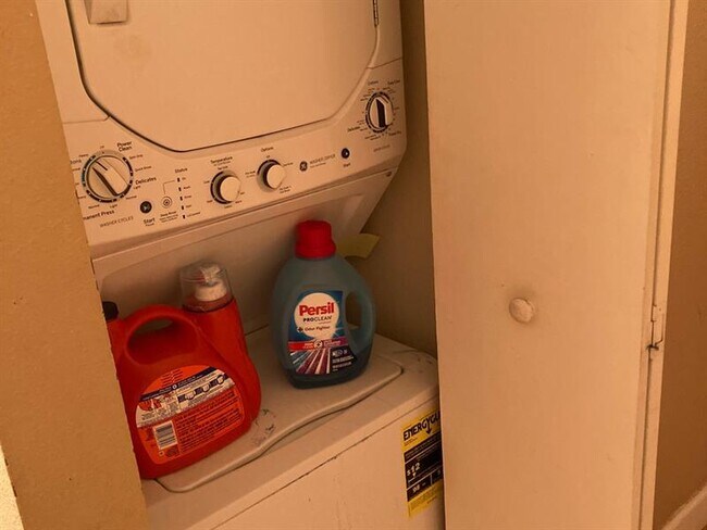 Building Photo - 385 Ralph McGill Blvd NE