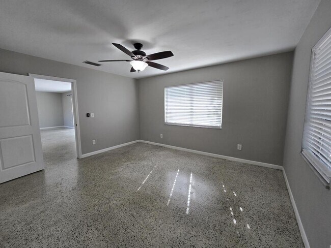 Building Photo - 6258 Harcross Ct