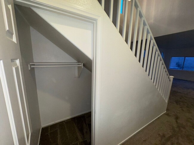 Building Photo - Fresh Paint/New Flooring all inside! Four ...