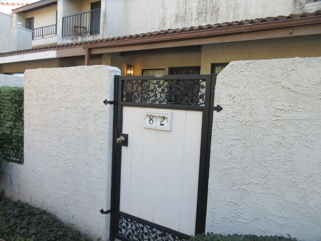 Building Photo - Duggan Property Management, Inc presents this 3BR +2.5 bath in Encino Village Townhomes