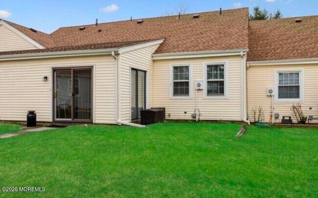 Building Photo - 37 Piazza San Paola