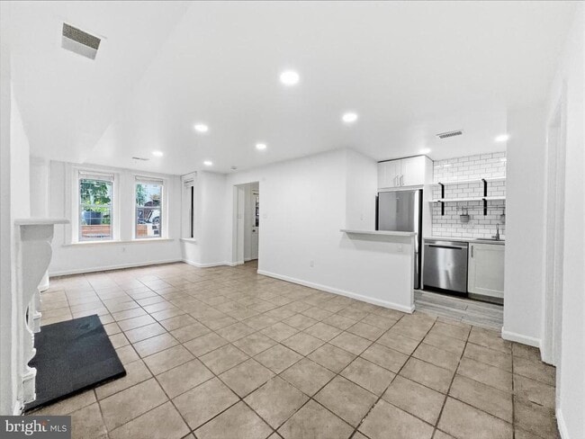 Building Photo - 1813 8th St NW