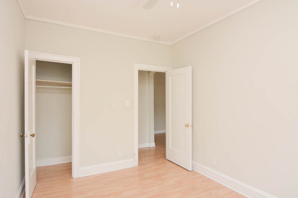 Building Photo - 4854 N Damen Ave