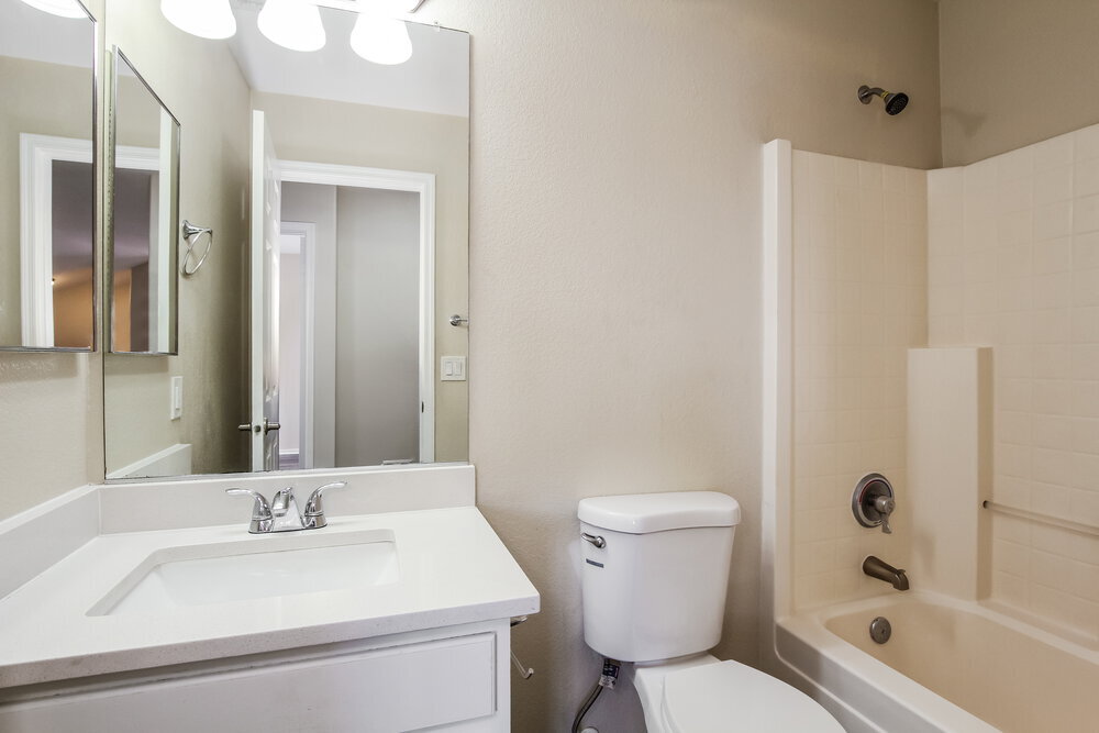 Building Photo - 3822 N 105th Ln