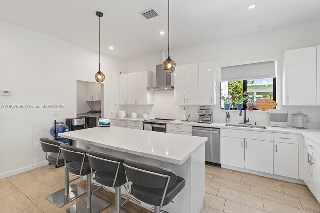 Building Photo - 10925 SW 218th Terrace