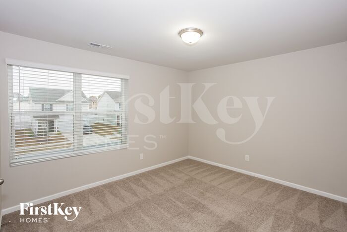 Building Photo - 9612 Hamel St