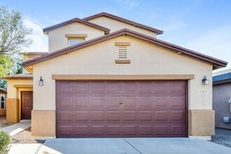 Building Photo - 6766 S Parliament Dr