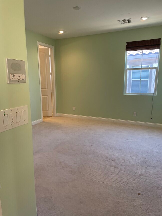 Building Photo - 3137 Degas Tapestry Ave