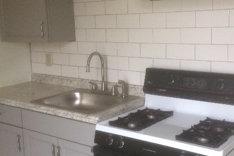 Building Photo - 36 Maple St