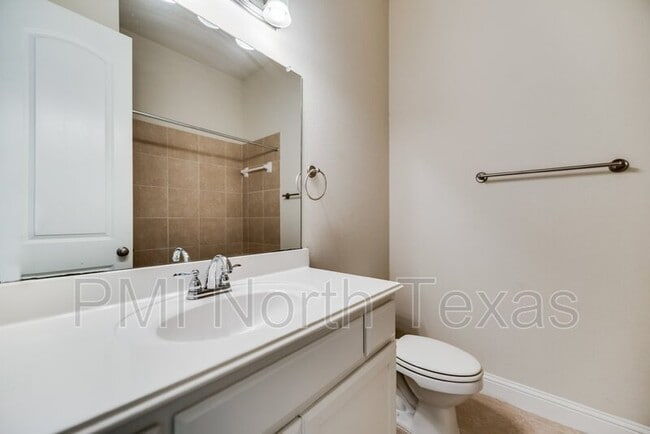 Building Photo - 9716 Lance Dr