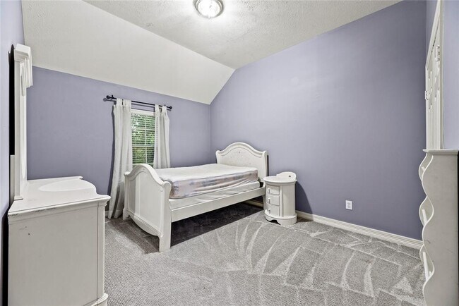 Building Photo - 4306 Stonecroft Cir